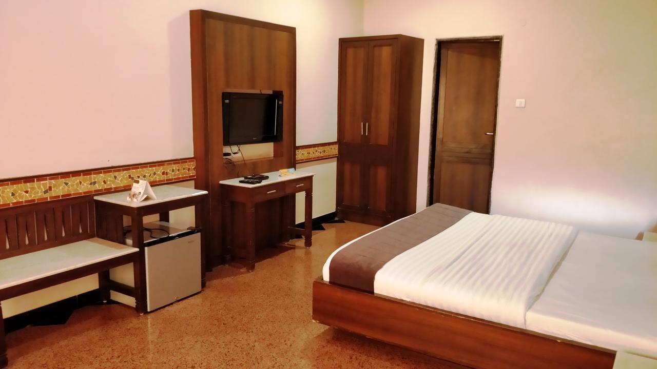 Hotel Mount Regency Маунт-Абу Экстерьер фото